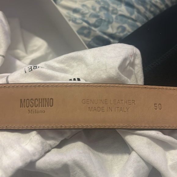 Moschino belt unisex color peach with box and dust bag - Picture 2 of 5